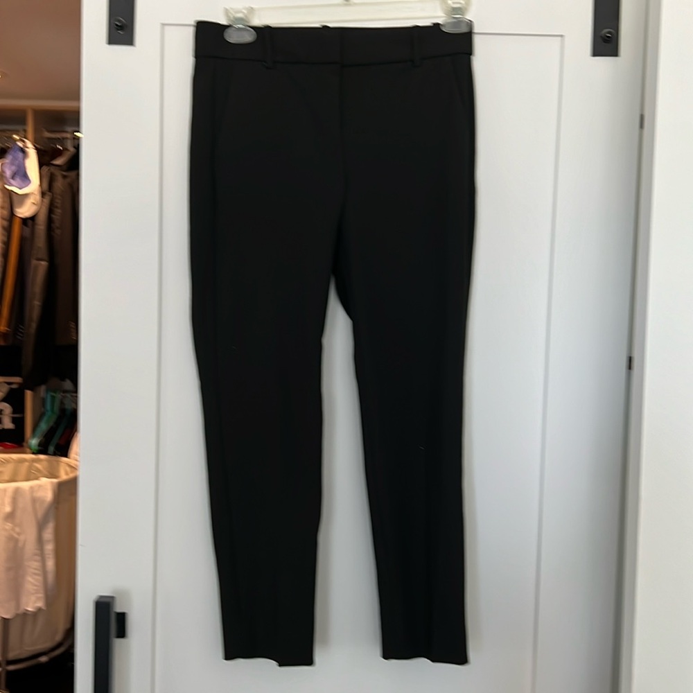Like new black dress pants with side pockets